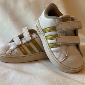 Adidas Gold & White Retro striped shoes